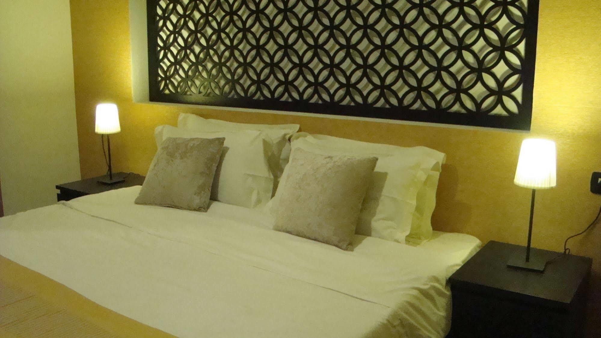 Rafi Hotel Amman Exterior photo